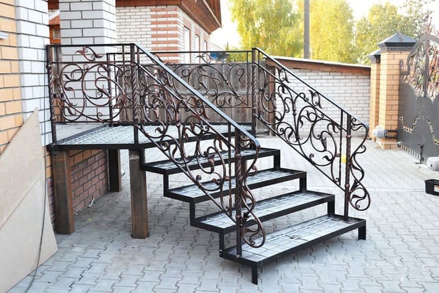 кованые и сварные лестницы Жуковский